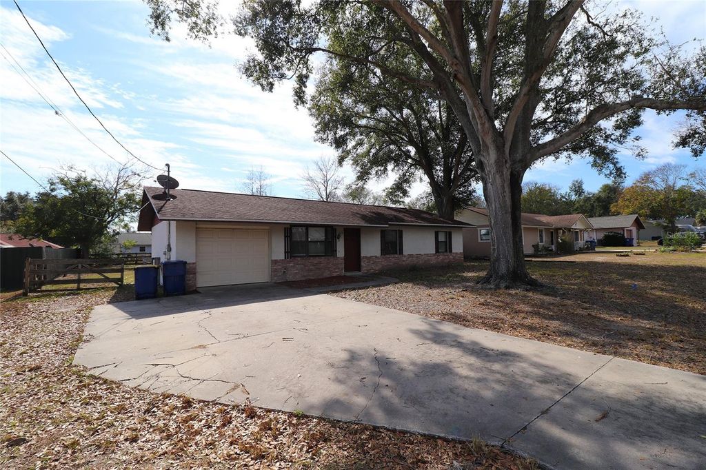 Photo of 109 E Chester Street, Clermont, FL 34715 (MLS # O6375687)