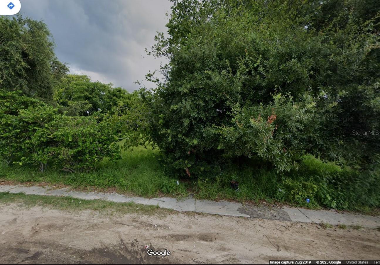 This is a 30' x 100' commercial lot, maybe good for a food truck or ice cream truck, but buyer to verify permitted uses with the city,ALL INSPECTION AND DUE DILIGENCE MUST BE COMPLETED PRIOR TO SEND A CONTRACT. THIS PROPERTY WAS ACQUIRED VIA TAX DEED(FORECLOSURE), SOLD AS IS.