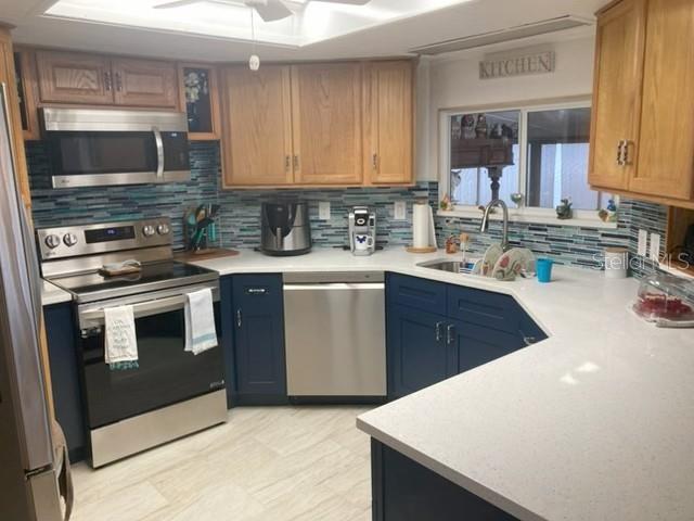 PALMA SOLA SHORES MOBILE HOME PARK - Residential