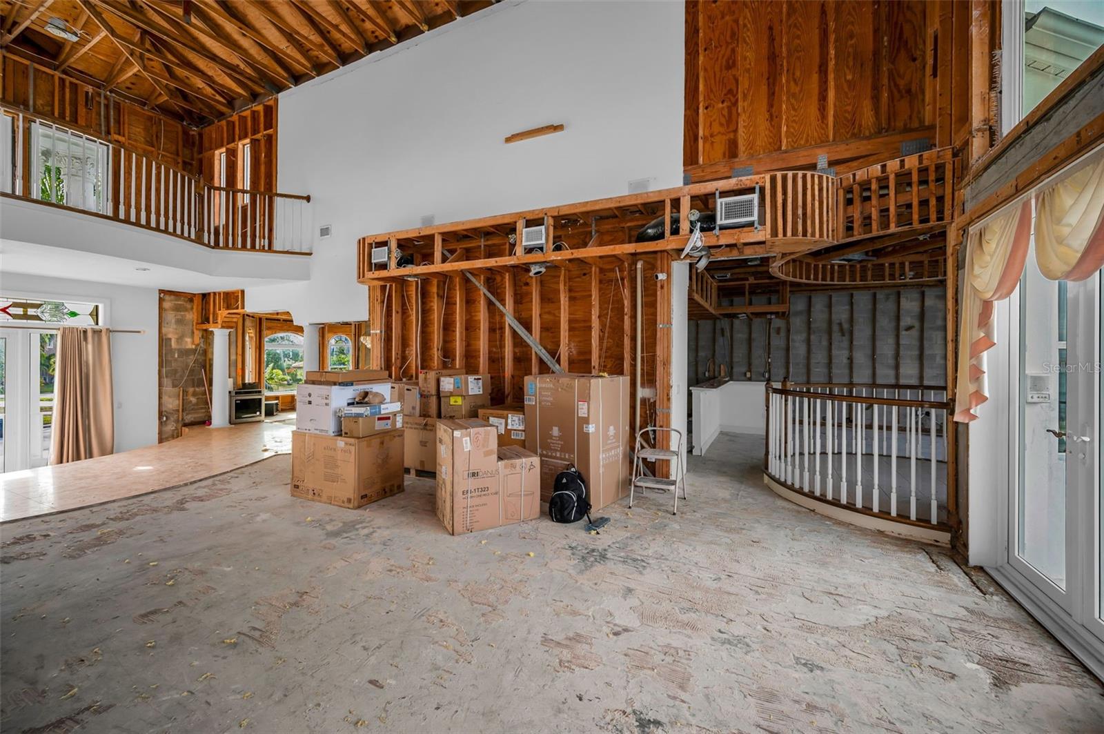 TIERRA VERDE - Residential