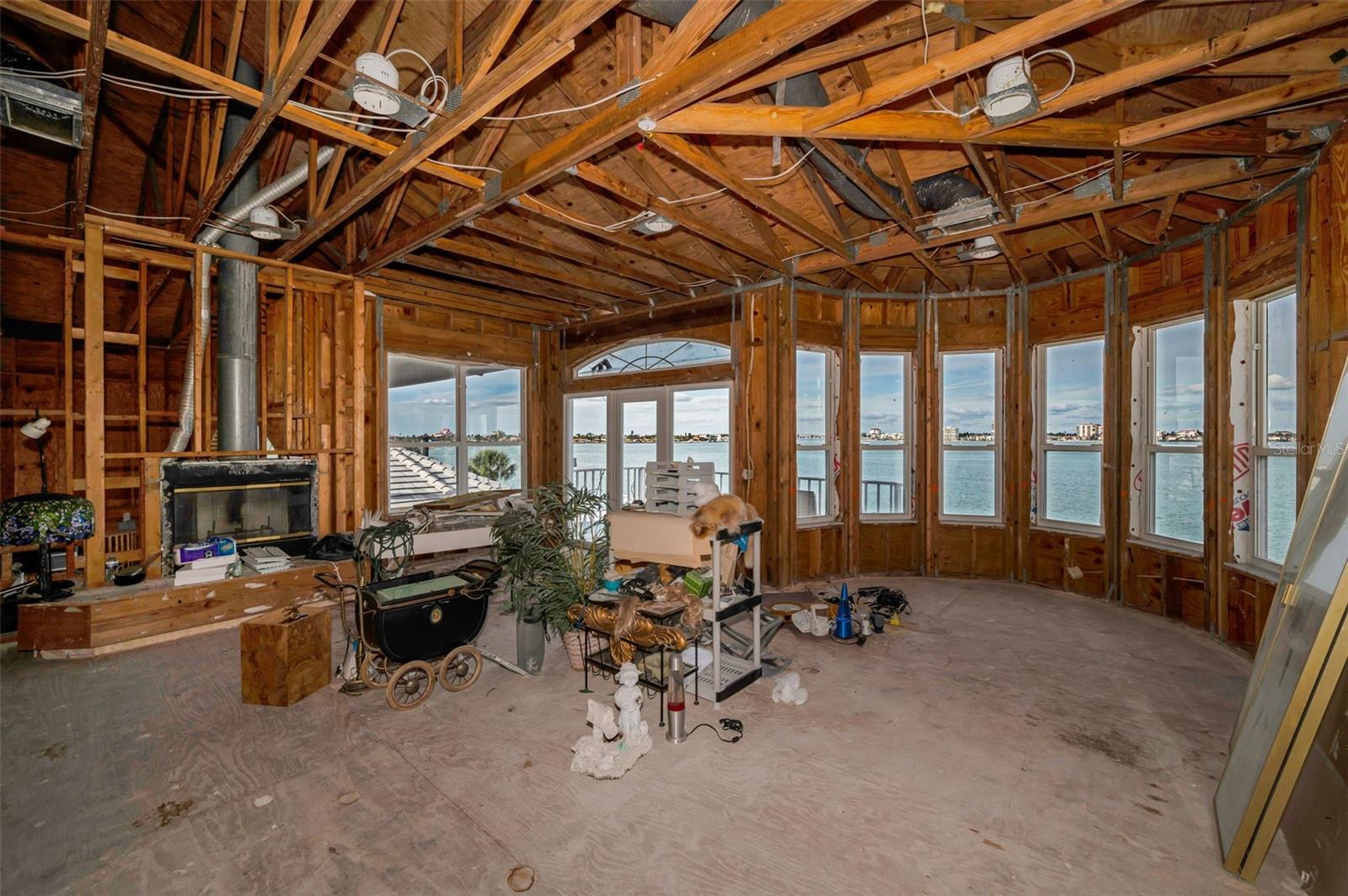 TIERRA VERDE - Residential