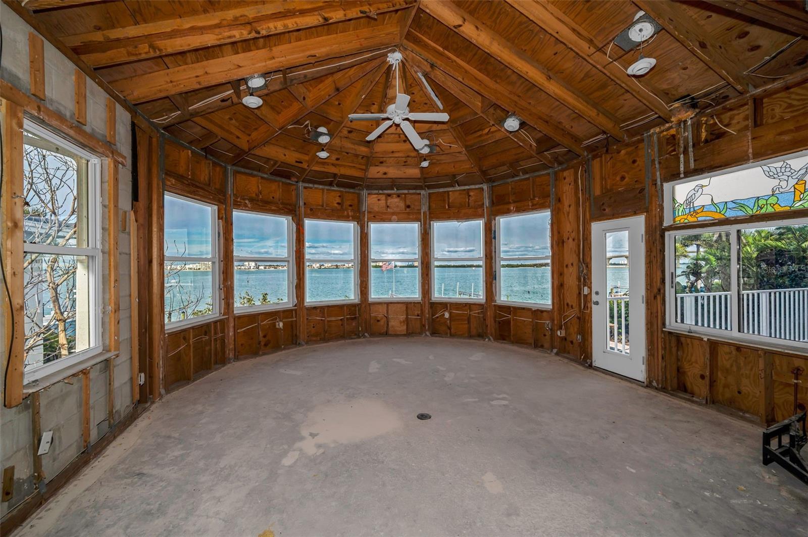 TIERRA VERDE - Residential