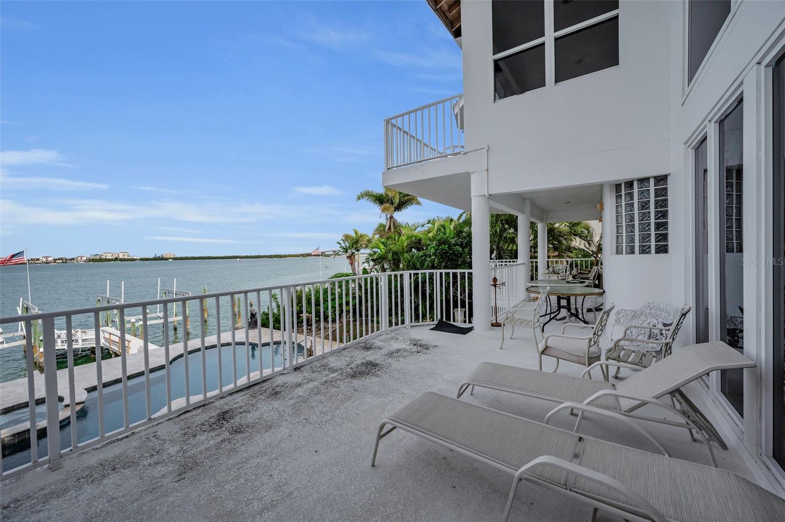 TIERRA VERDE - Residential