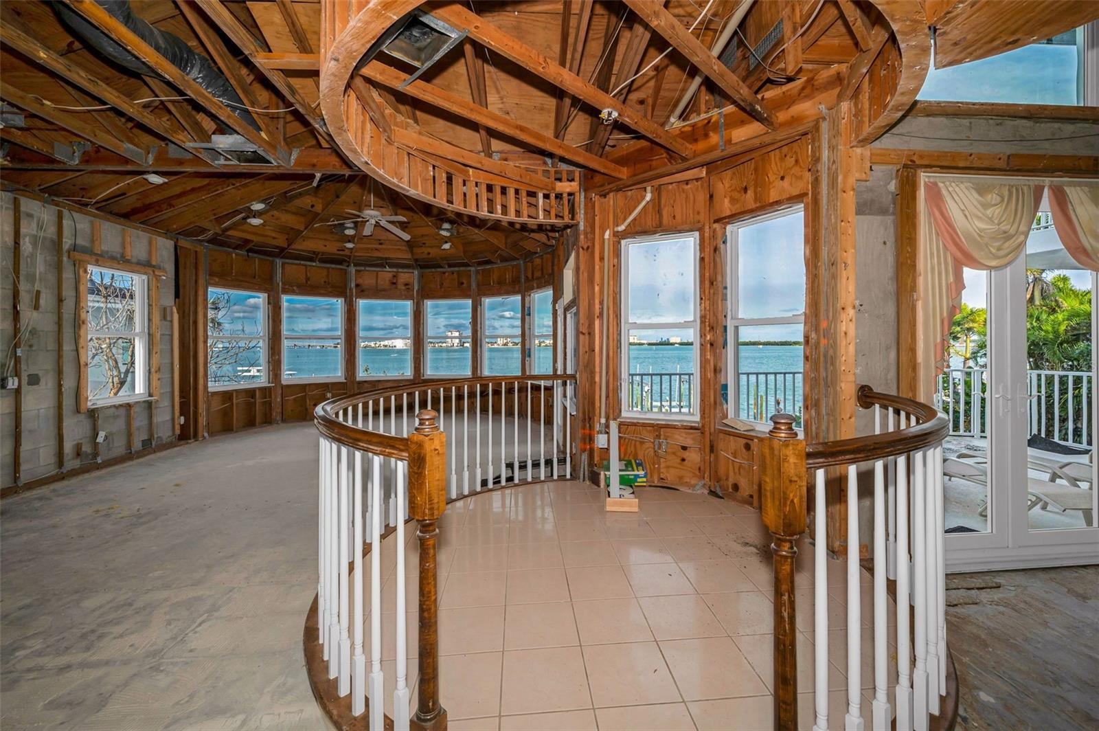 TIERRA VERDE - Residential