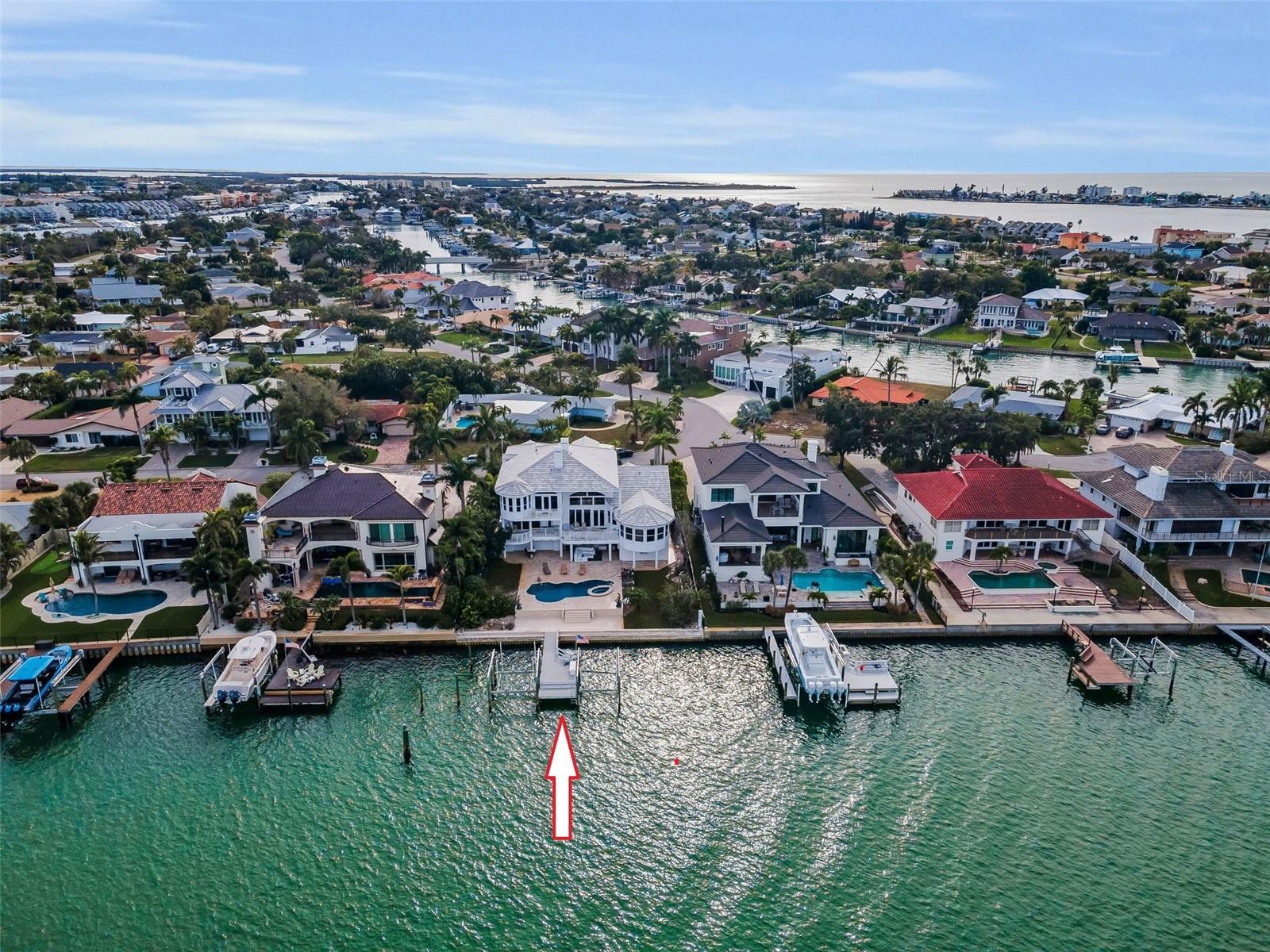 TIERRA VERDE - Residential