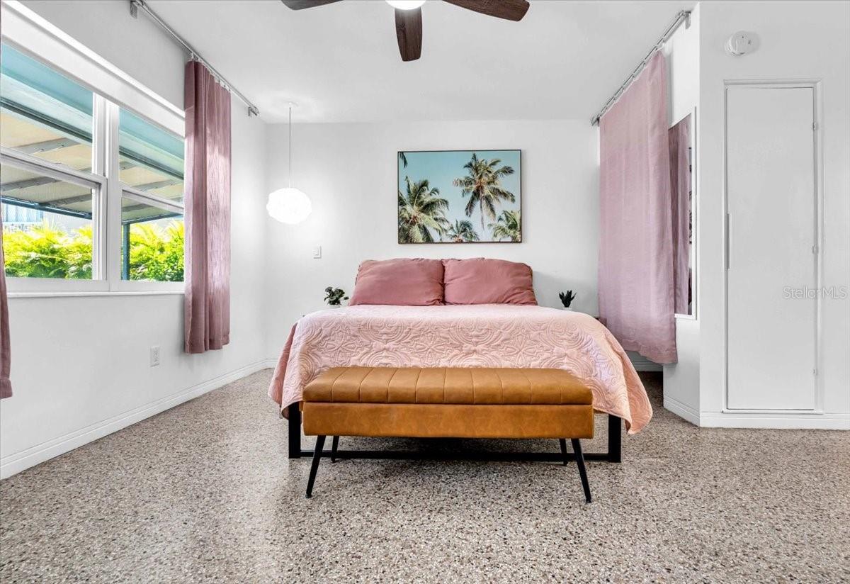 BEACH PLAZA SEC OF ST PETE BEACH - Residential Income