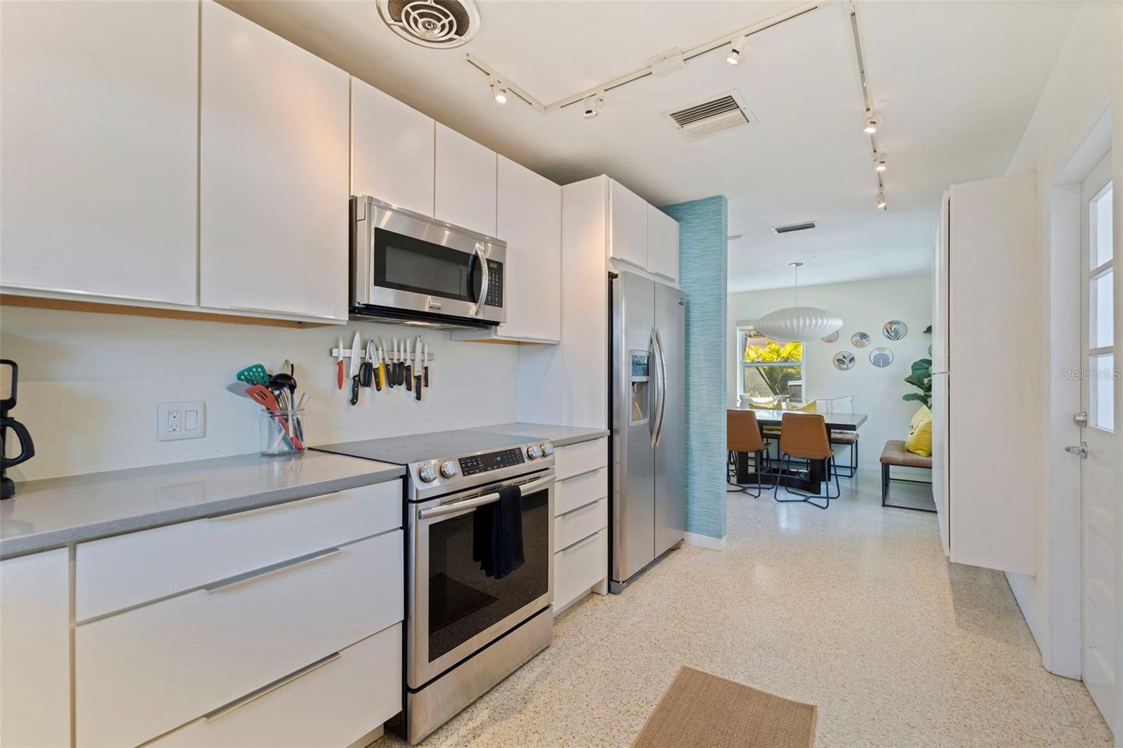 BEACH PLAZA SEC OF ST PETE BEACH - Residential Income