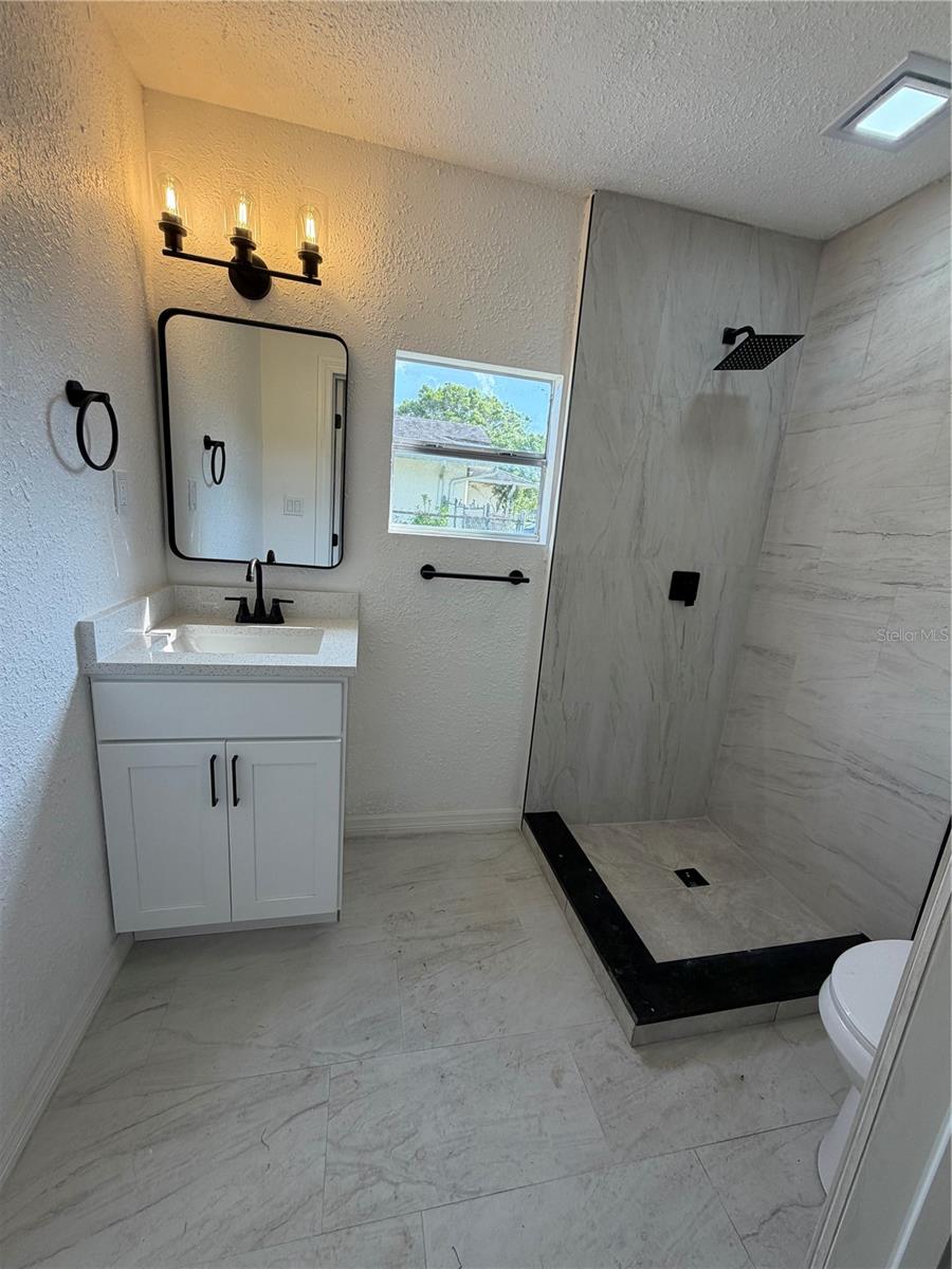 SUNNY ACRES - Residential