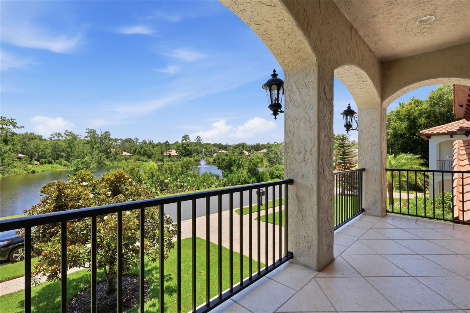 750 ONYX PARKWAY