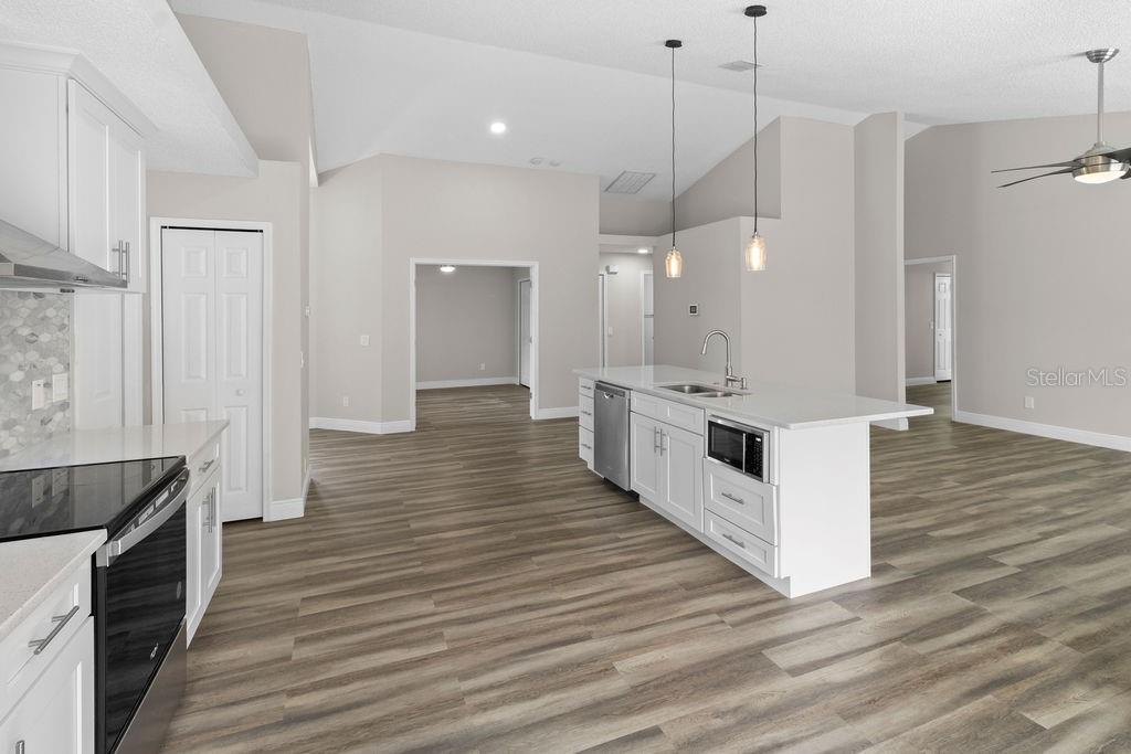 THE PRESERVE AT FAIRWAY OAKS - Residential