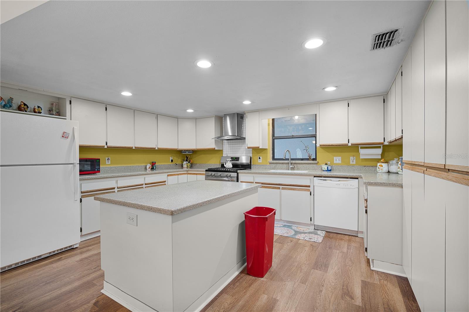 SUNDANCE RANCH ESTATES - Residential
