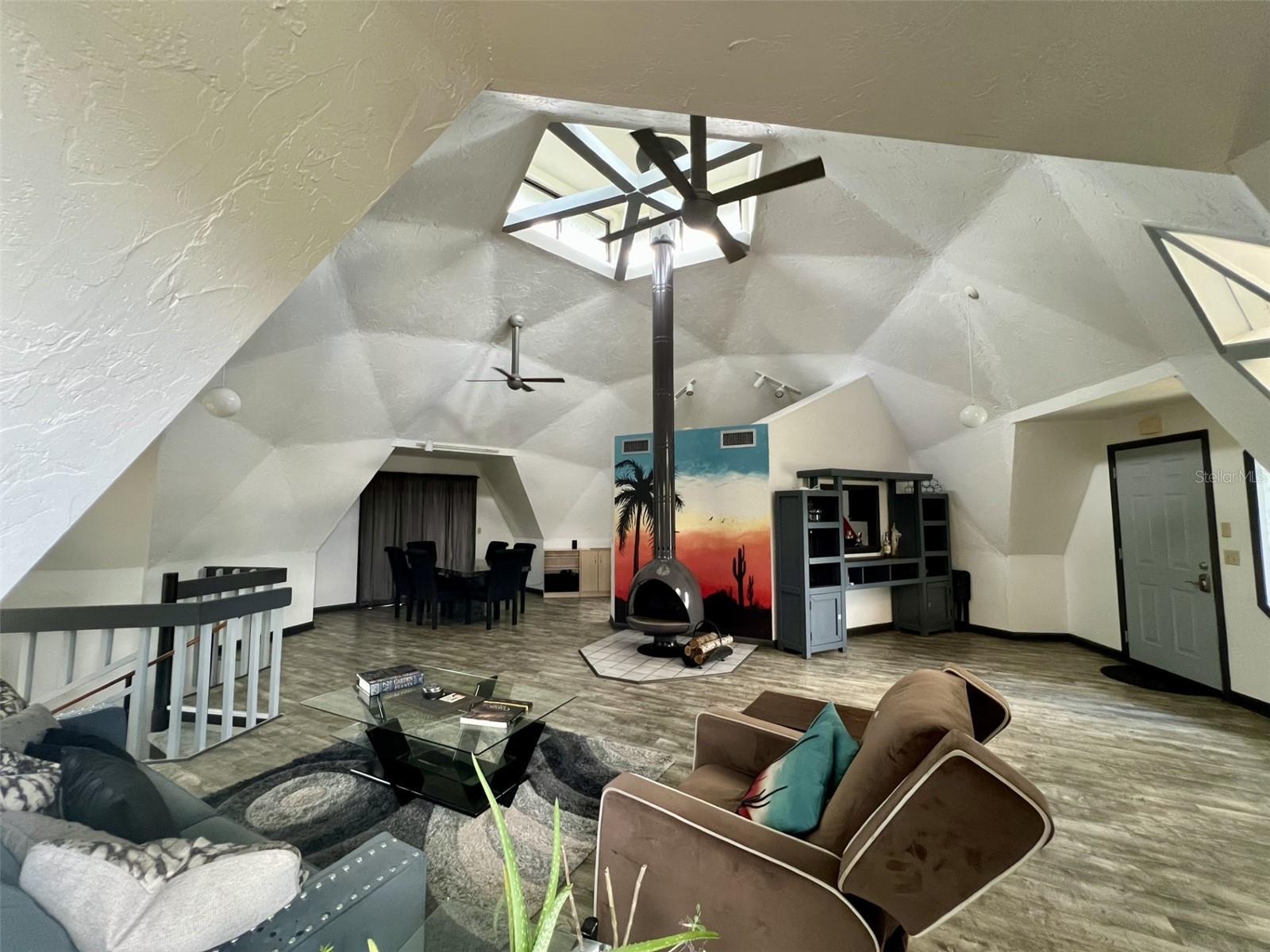 1292 NADINE DRIVE