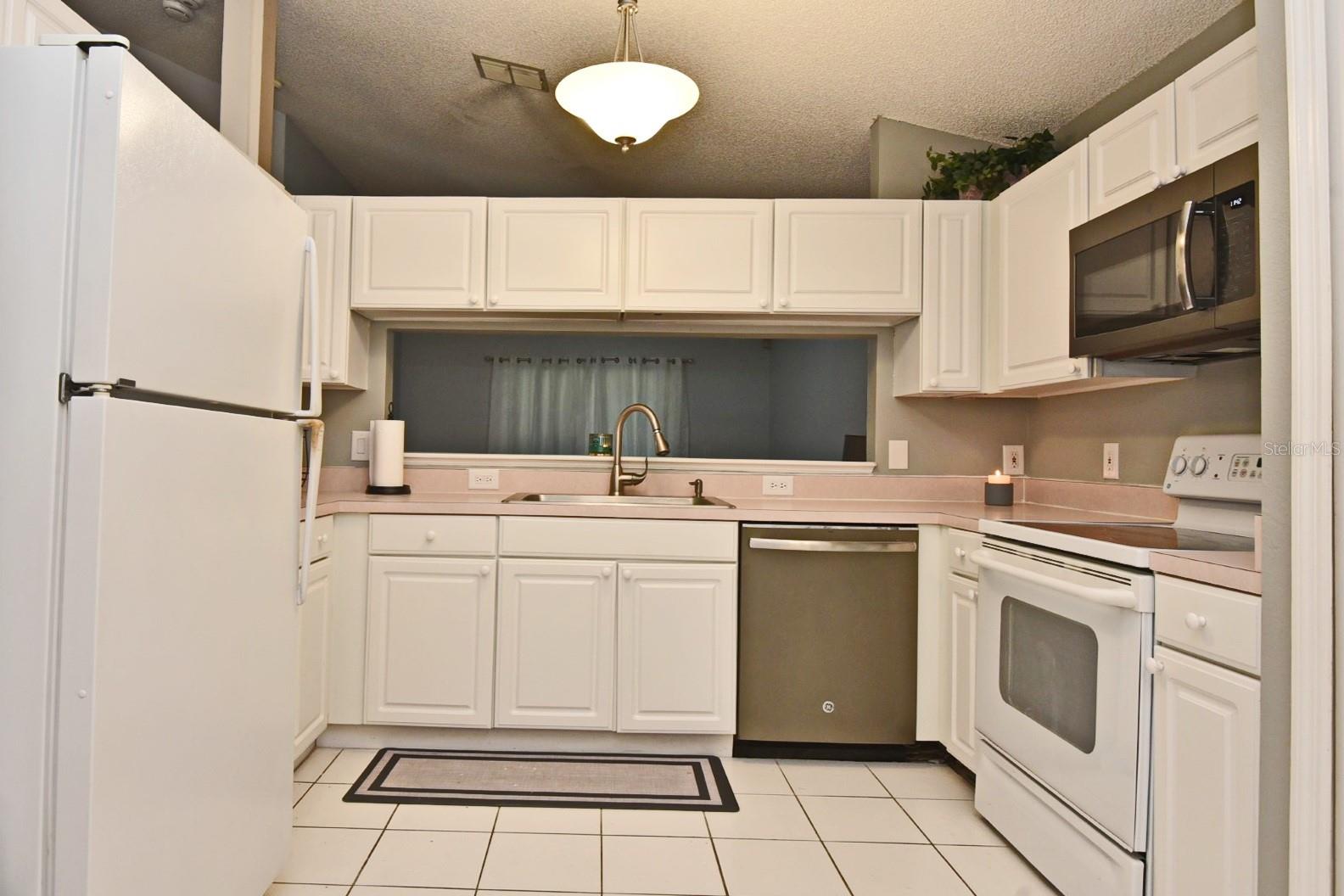 803 DELFINO PLACE