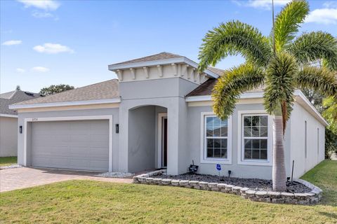 Photo of 2751 Wadeview Loop, Saint Cloud, FL 34769 (MLS # S5141276)