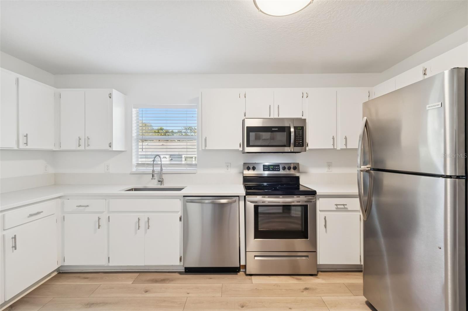 MENDELS RESUB OF BLOC - Residential