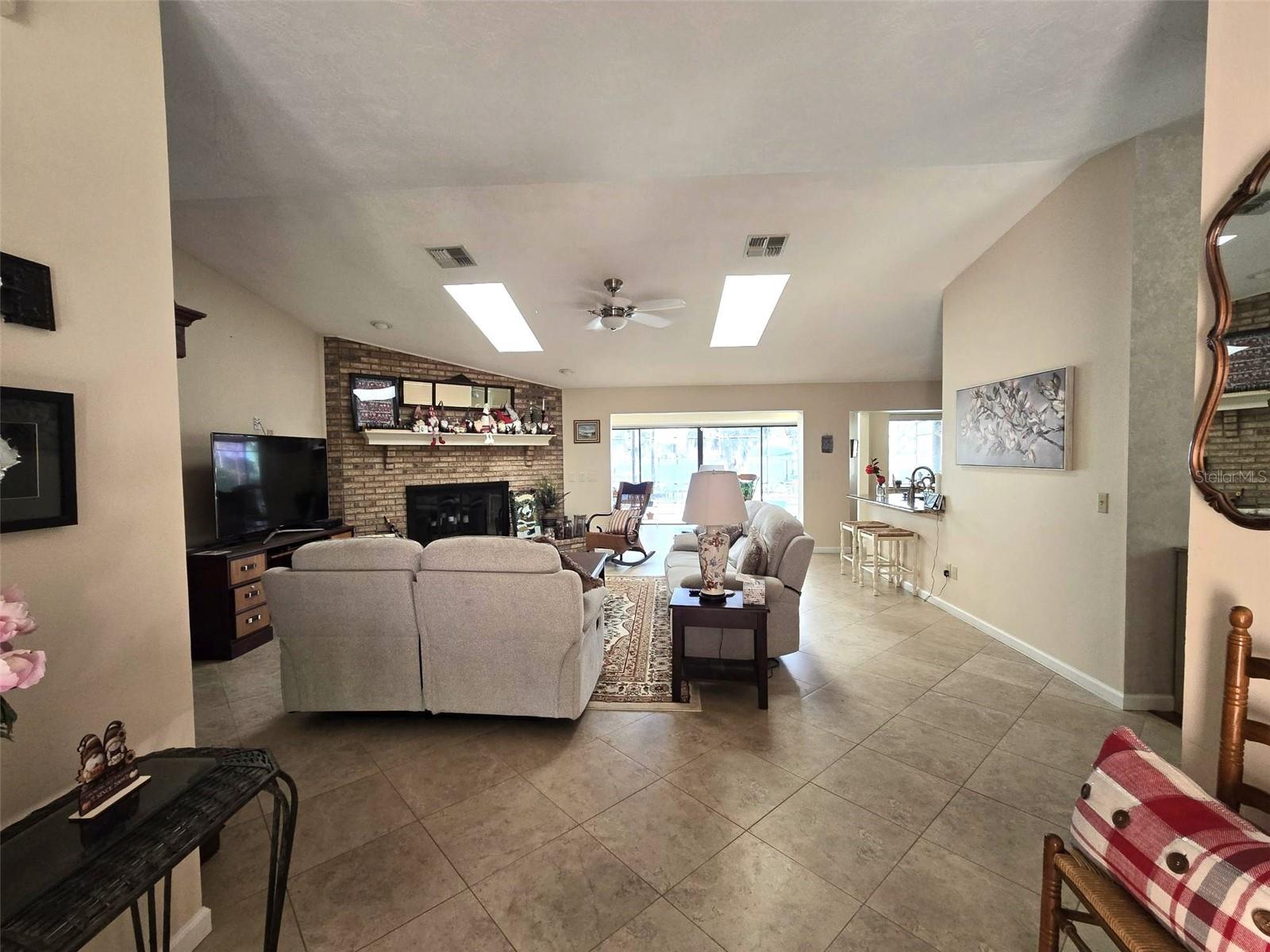 TURNER GEORGE UNREC - Residential