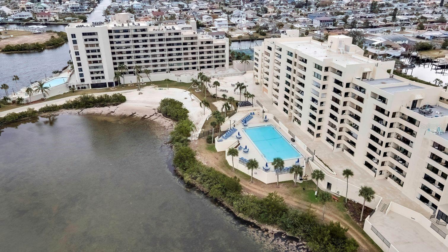 GULF ISLAND BEACH TENNIS - Residential