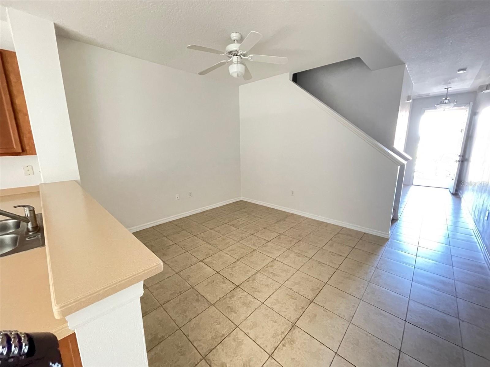 COMPASS BAY UNIT 1 - Residential Lease