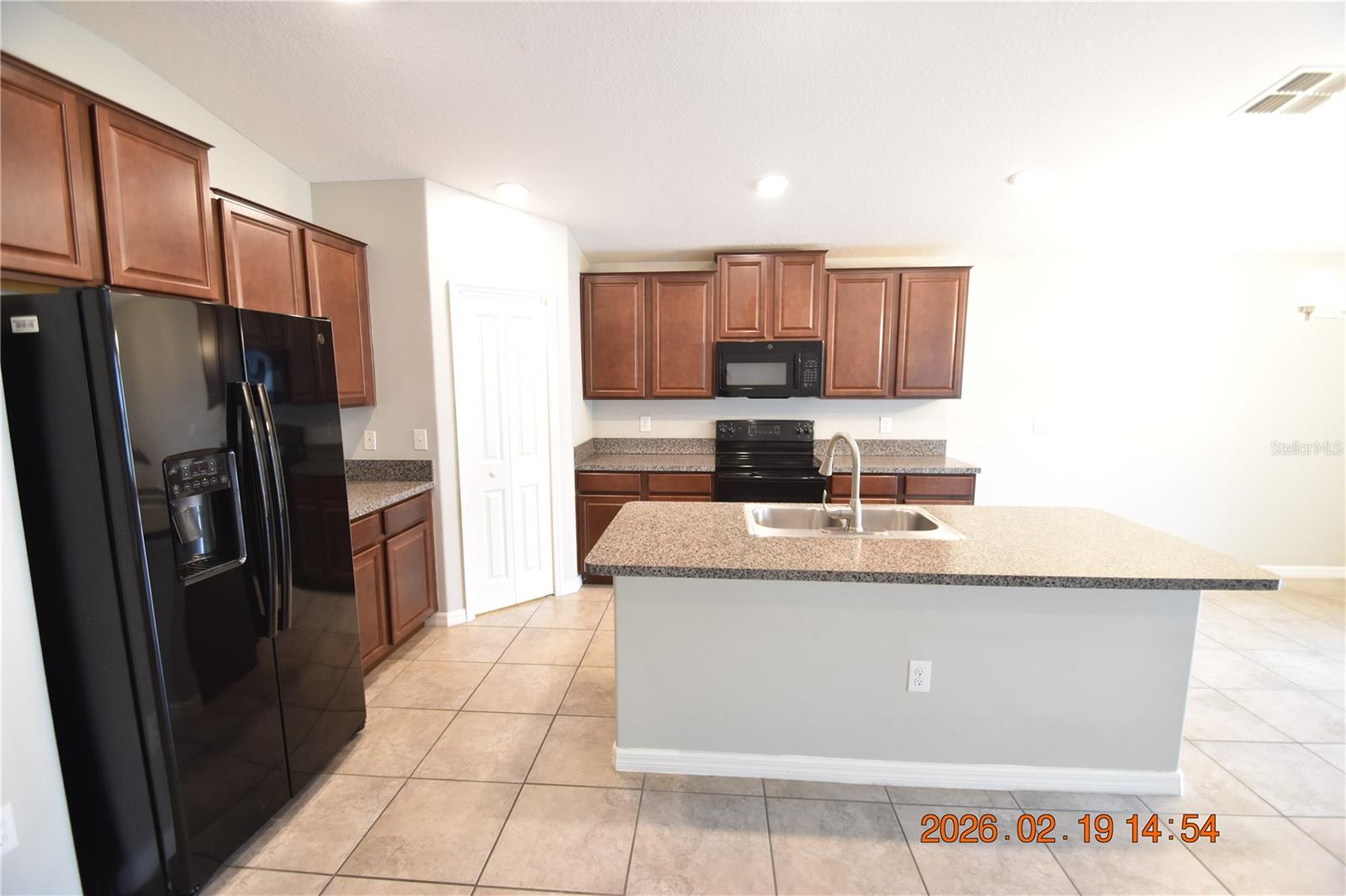 BELMONT NORTH PH 2C - Residential Lease