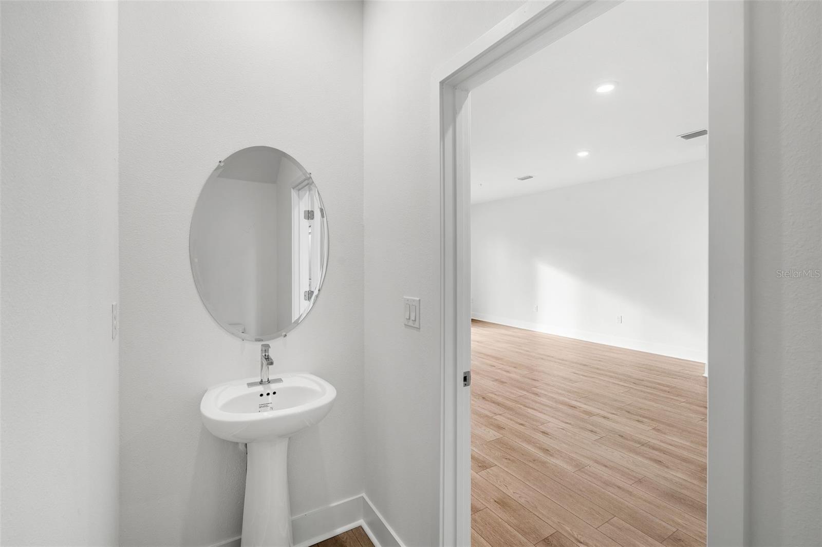 MAGNOLIA RESERVE - Residential