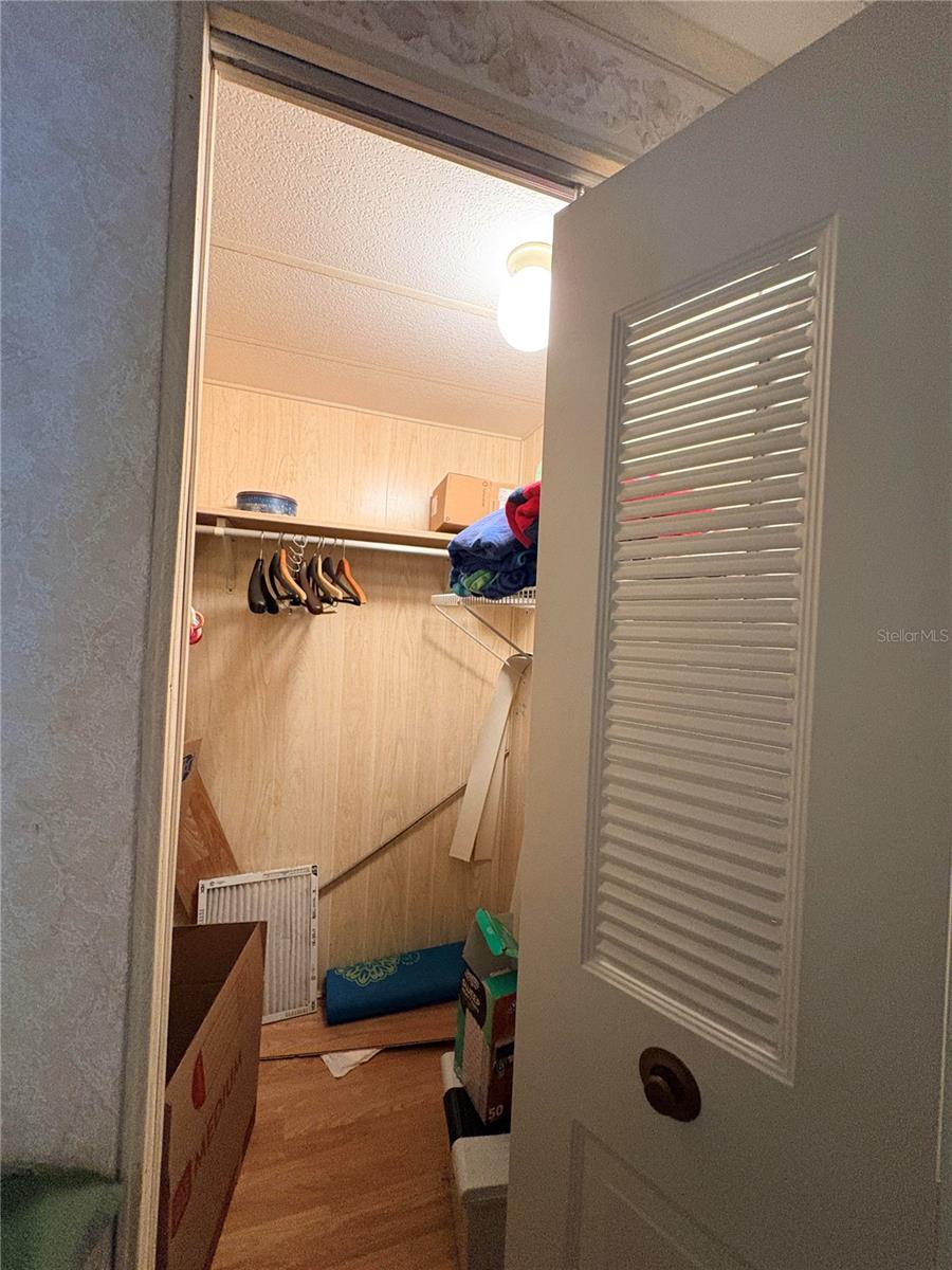 LAKE ARROWHEAD MOBILE VILLAGE PH 01 - Residential