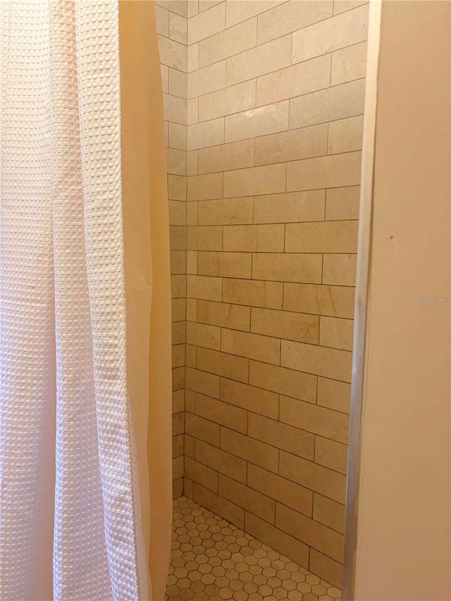 LAKE ARROWHEAD MOBILE VILLAGE PH 01 - Residential