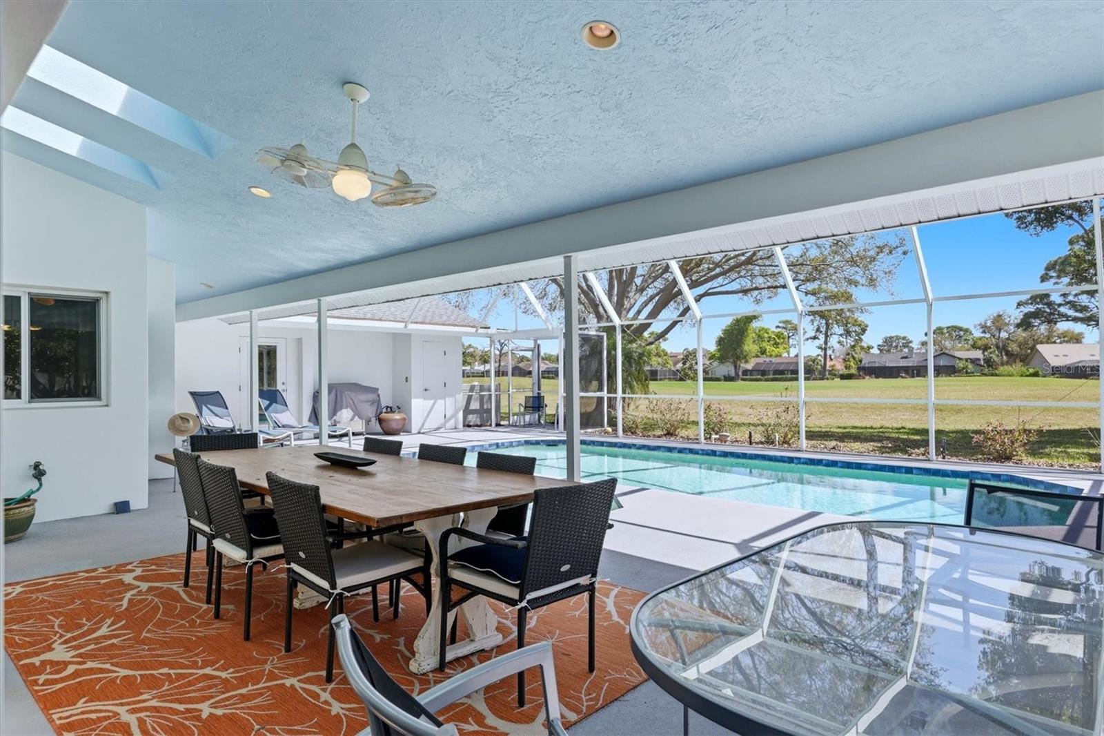 COUNTRY CLUB OF SARASOTA THE - Residential