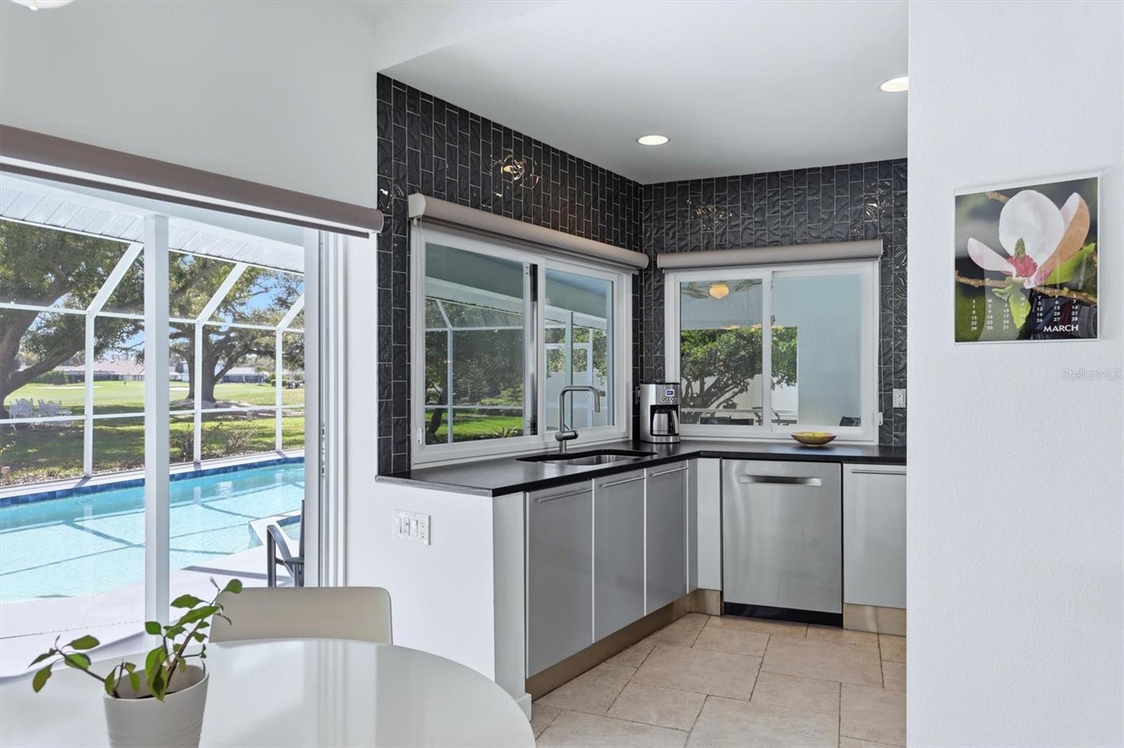 COUNTRY CLUB OF SARASOTA THE - Residential