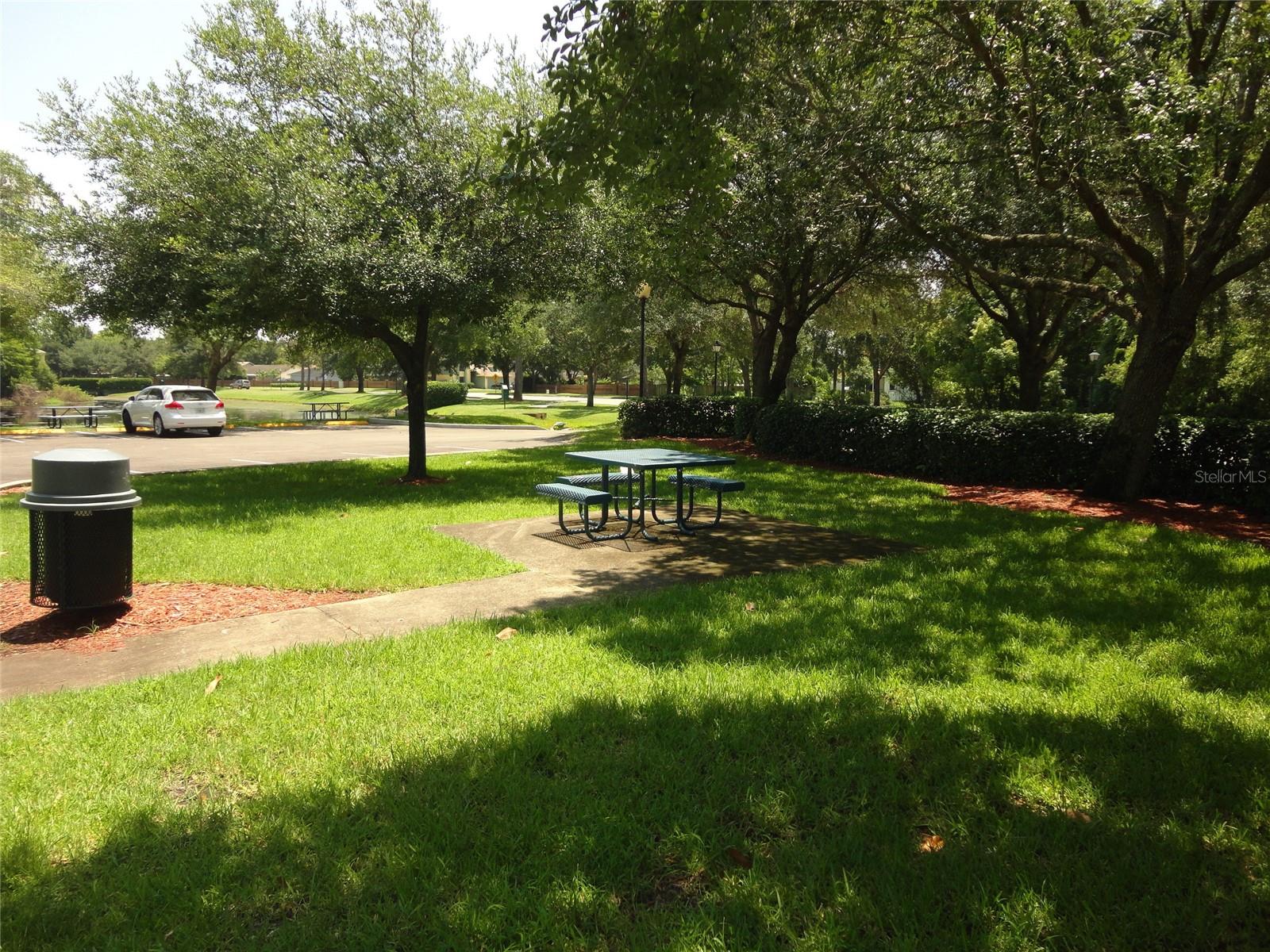 ALAFAYA WOODS PH 01 UNIT B - Residential Lease