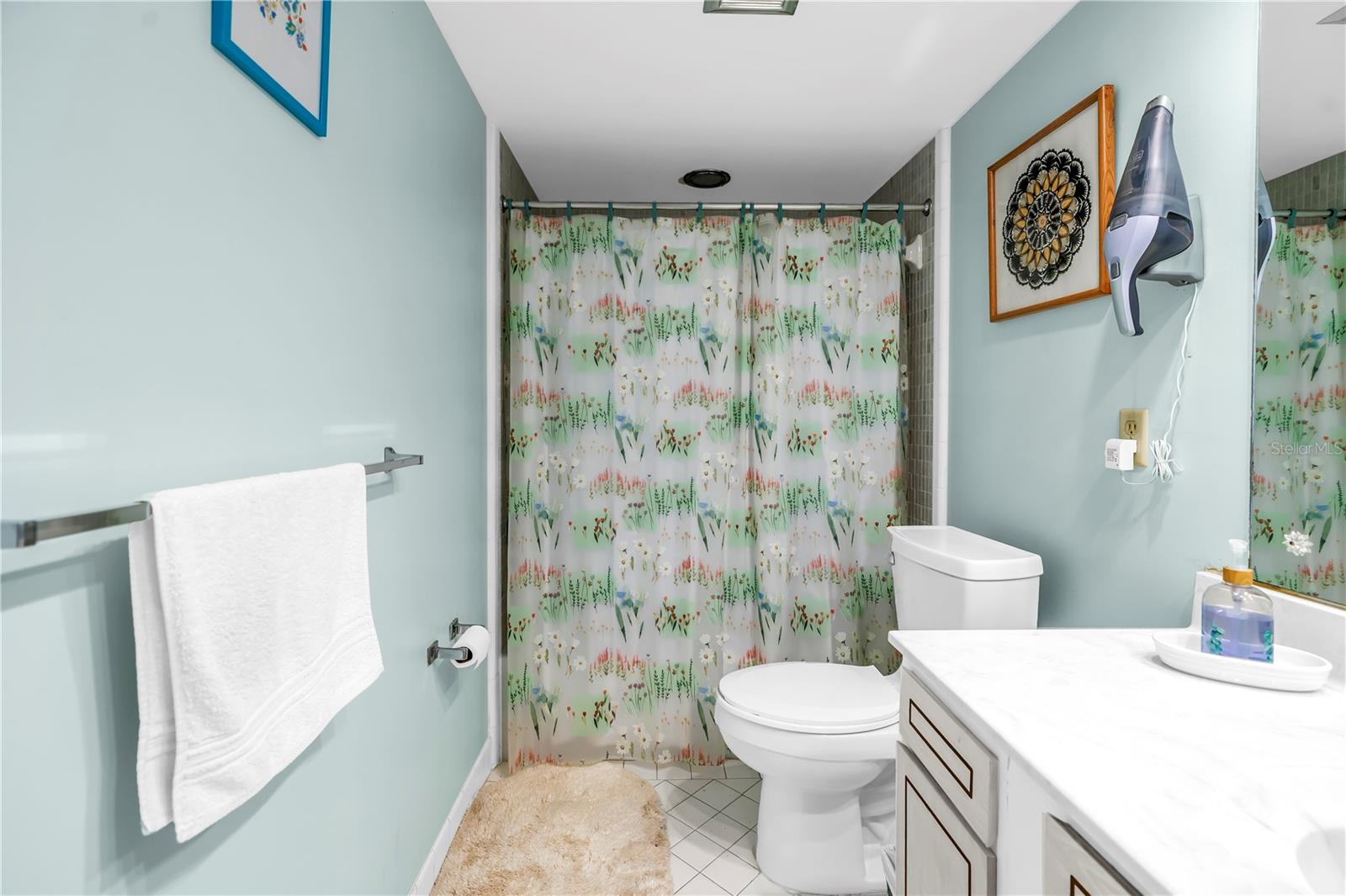 BAYWAY ISLES POINT BRITTANY FIVE - Residential