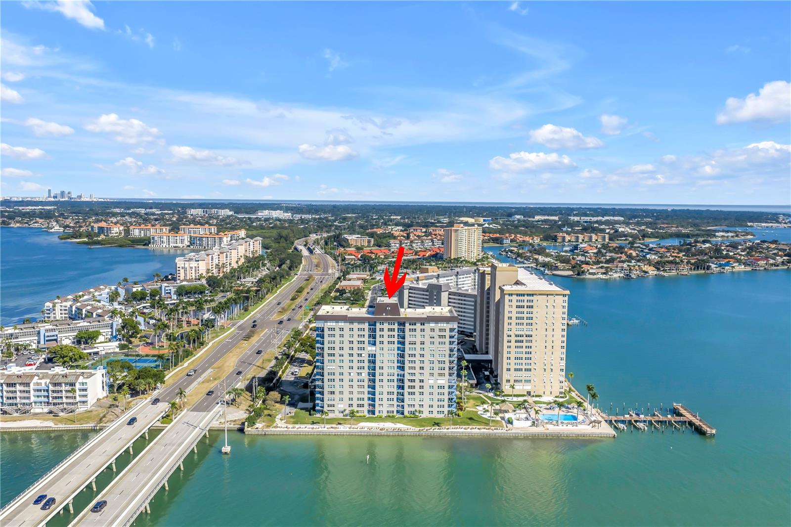 BAYWAY ISLES POINT BRITTANY FIVE - Residential