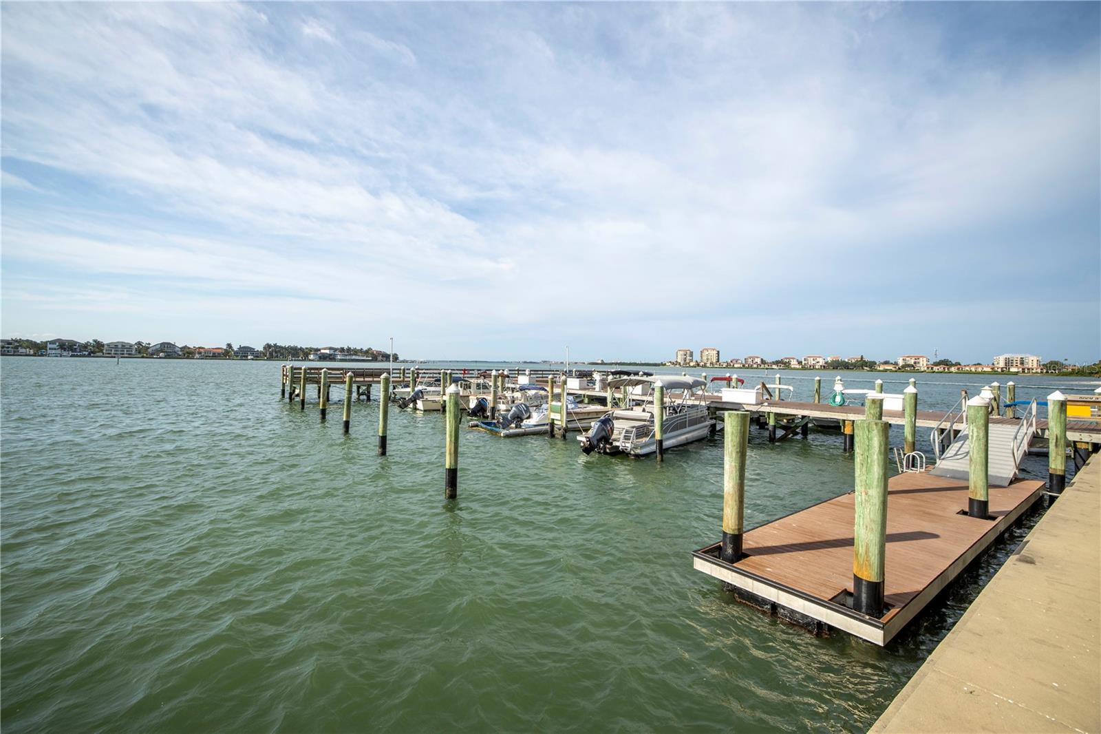 BAYWAY ISLES POINT BRITTANY FIVE - Residential