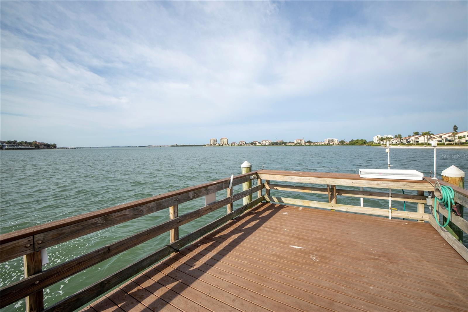 BAYWAY ISLES POINT BRITTANY FIVE - Residential