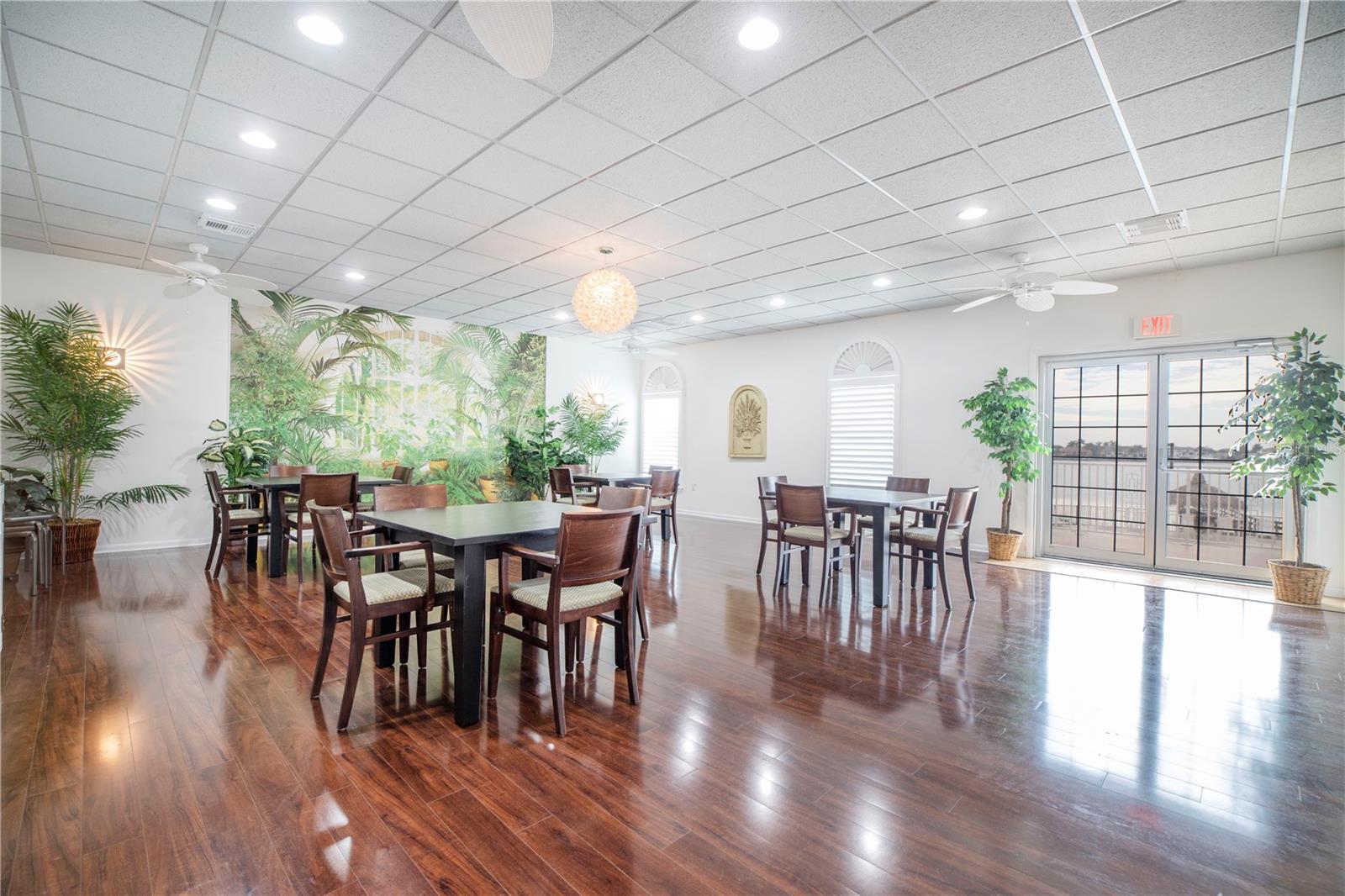 BAYWAY ISLES POINT BRITTANY FIVE - Residential