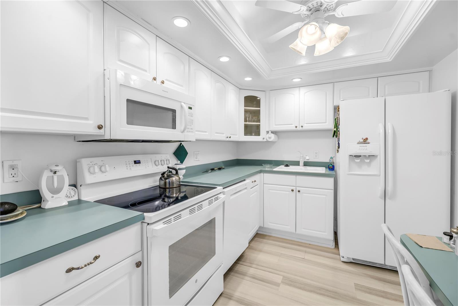 BAYWAY ISLES POINT BRITTANY FIVE - Residential