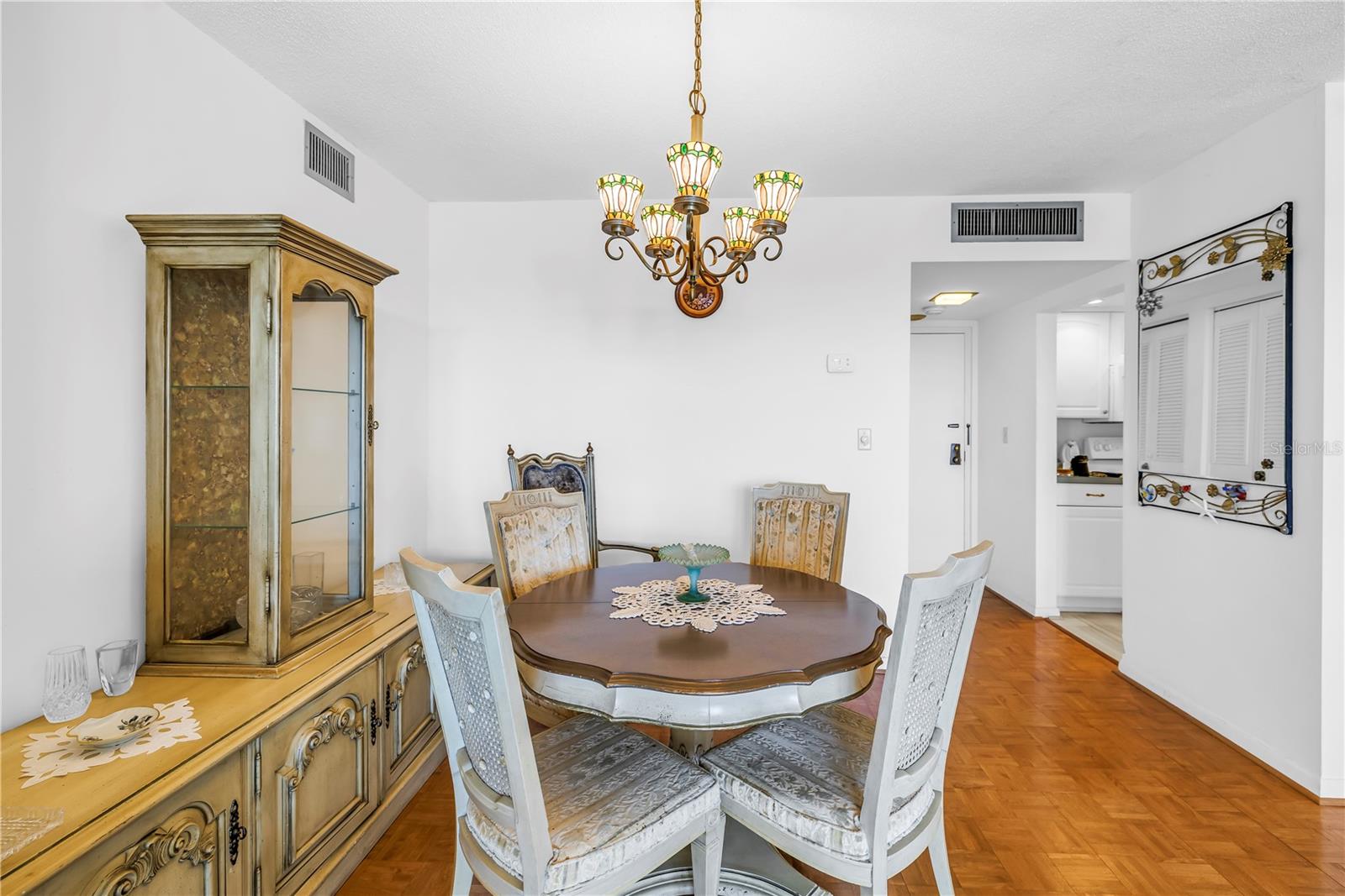 BAYWAY ISLES POINT BRITTANY FIVE - Residential