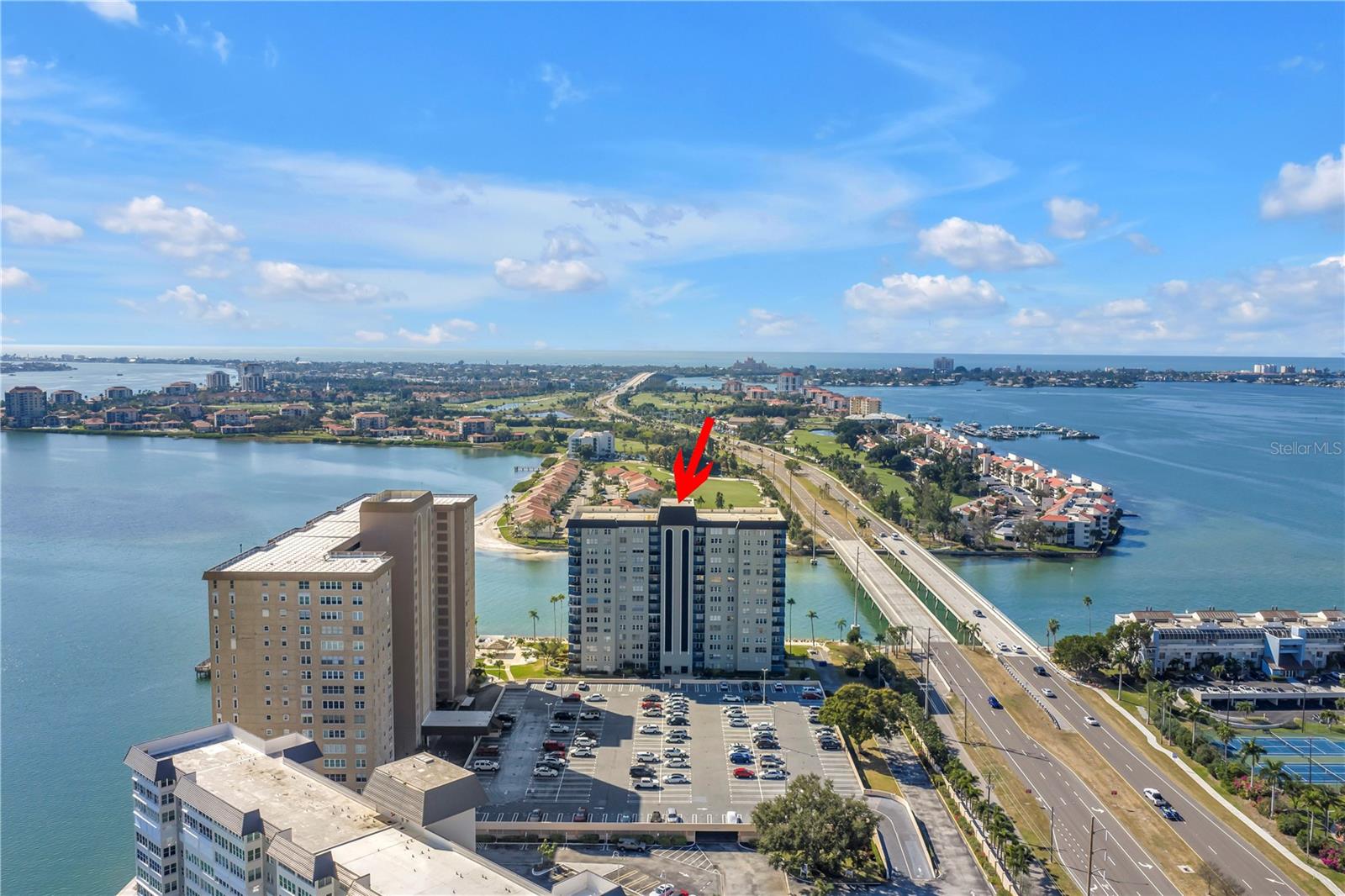 BAYWAY ISLES POINT BRITTANY FIVE - Residential