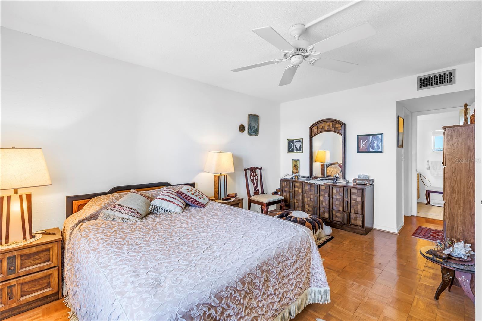 BAYWAY ISLES POINT BRITTANY FIVE - Residential