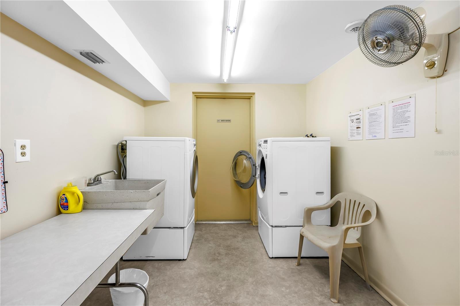 BAYWAY ISLES POINT BRITTANY FIVE - Residential