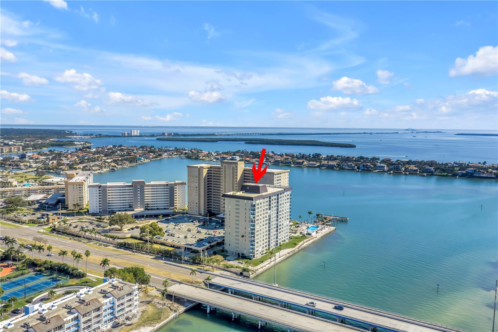 BAYWAY ISLES POINT BRITTANY FIVE - Residential