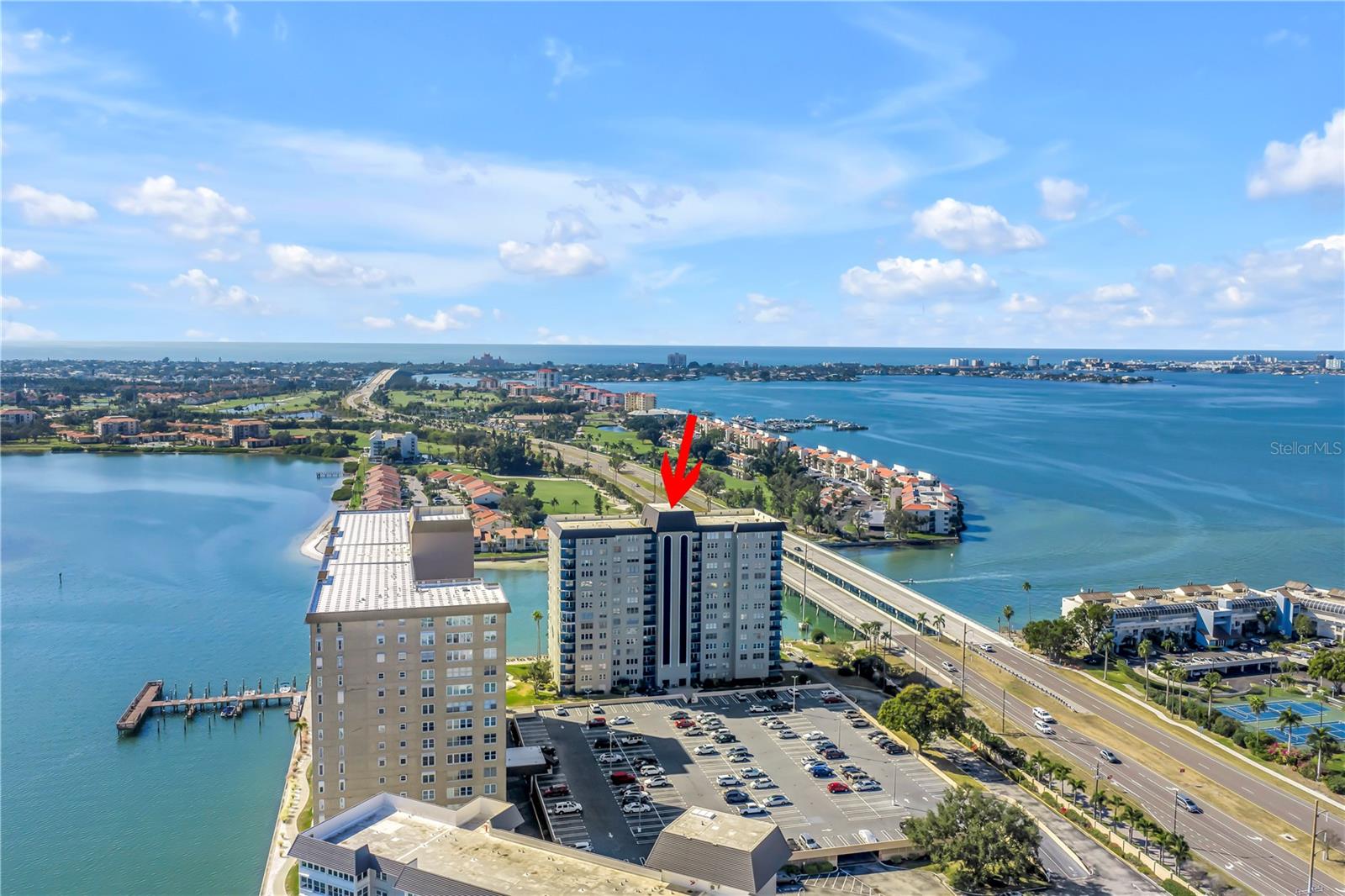 BAYWAY ISLES POINT BRITTANY FIVE - Residential