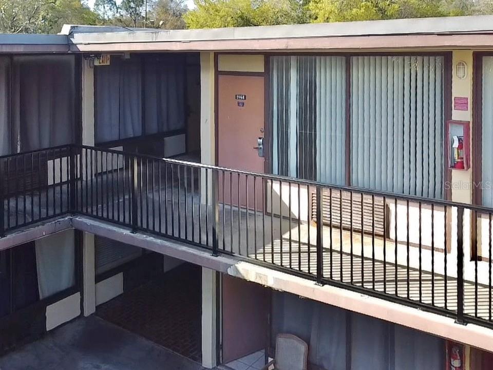 This cozy and conveniently located 1-bedroom, 1-bathroom condotel in the heart of Orlando is now available for rent! This corner unit offers a charming courtyard view and features tile flooring throughout, a kitchen with refrigerator and countertop space, plus an updated bathroom with private tub and shower. Sandlake Courtyard Condominiums provides well-kept outdoor green spaces with tropical foliage and easy access to all of Central Florida’s major roadways. Just minutes to Orlando International Airport, world-famous attractions walking and close to The Florida Mall, dining, shopping, and public transportation.
Move-in Special: Apply and move in by September 8th to receive $900 first month’s rent (then $990/month after). Additional terms: $1,000 security deposit, $100 application fee, and utilities included.