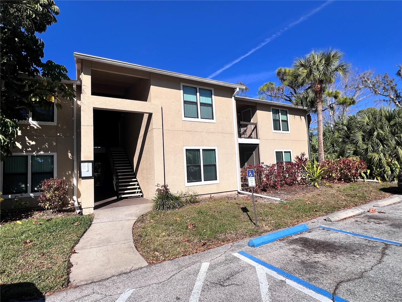 VINTAGE GRAND - Residential