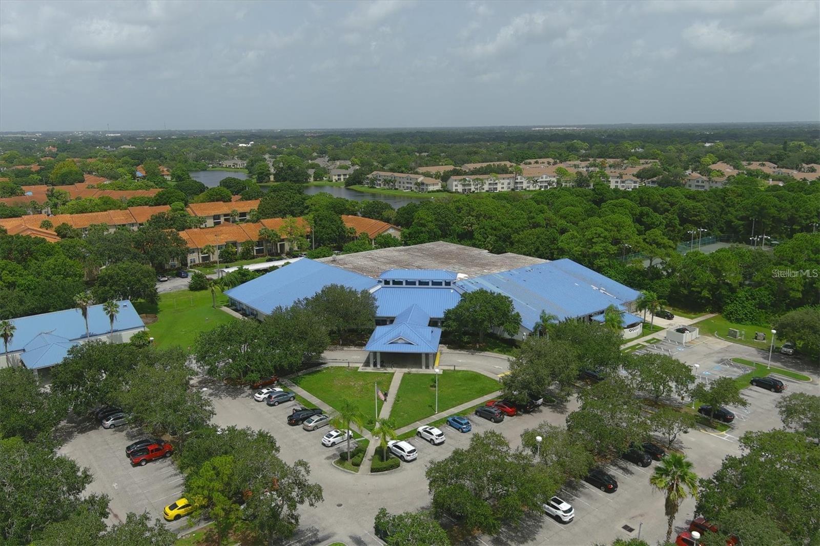 VINTAGE GRAND - Residential