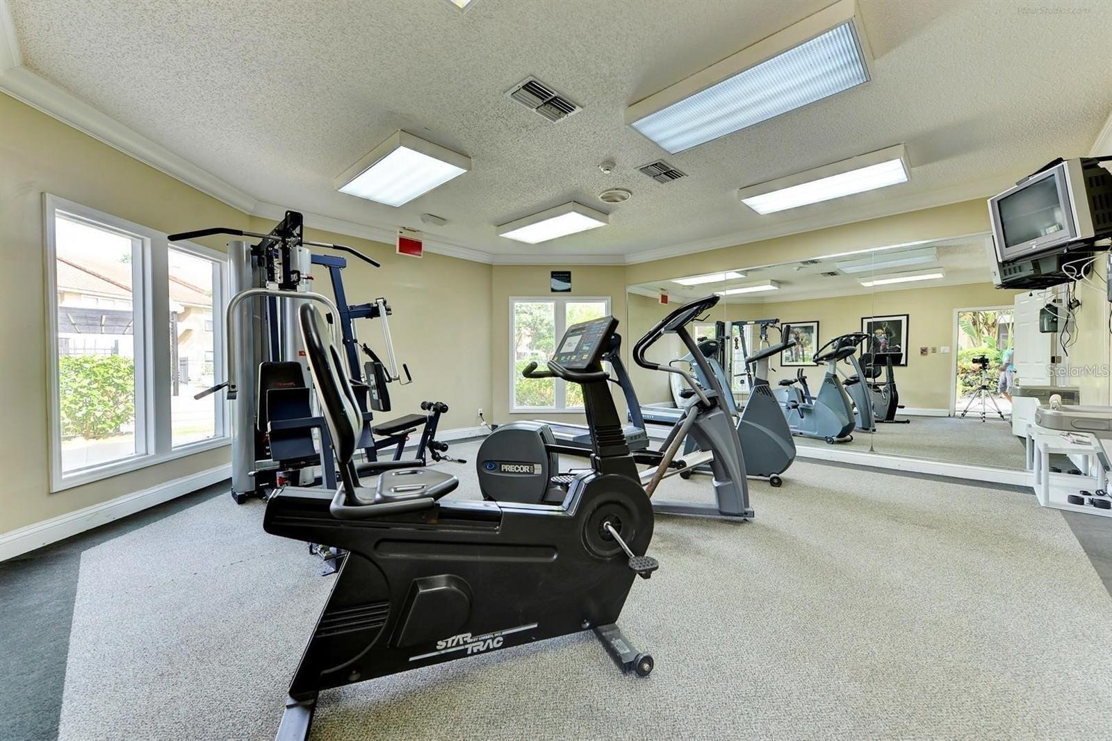 VINTAGE GRAND - Residential