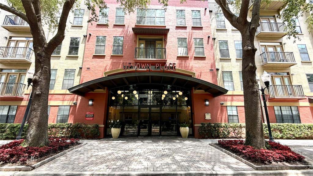 Photo of 911 N Orange Avenue #243, Orlando, FL 32801 (MLS # O6433304)