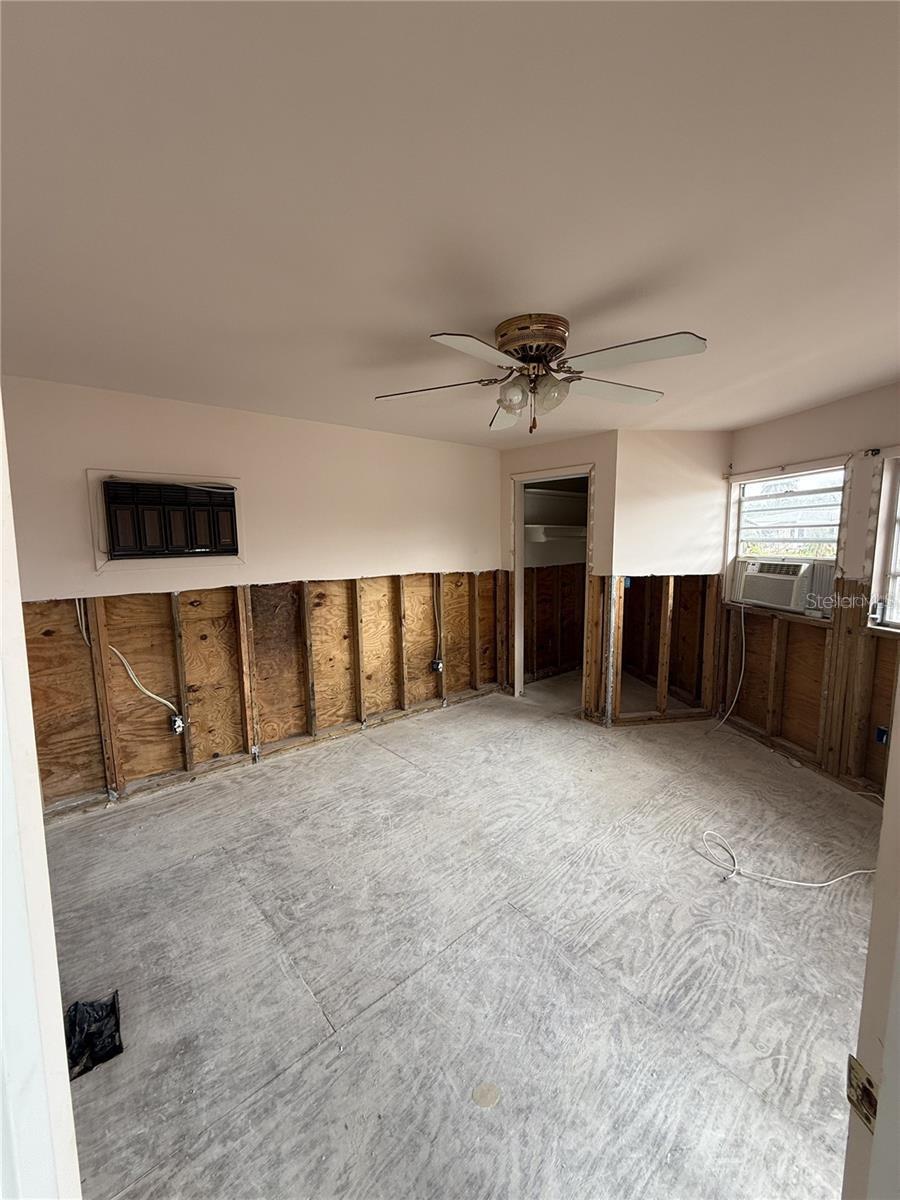 SEA HORSE MOBILE HOME PARK CONDO - Land