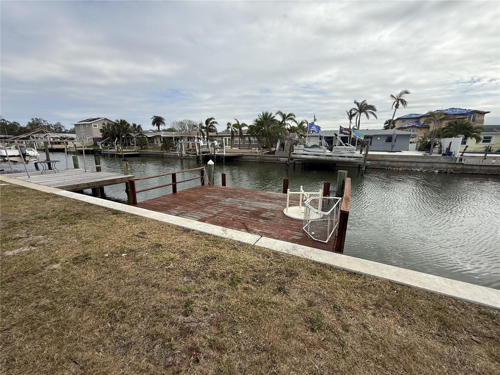 SEA HORSE MOBILE HOME PARK CONDO - Land