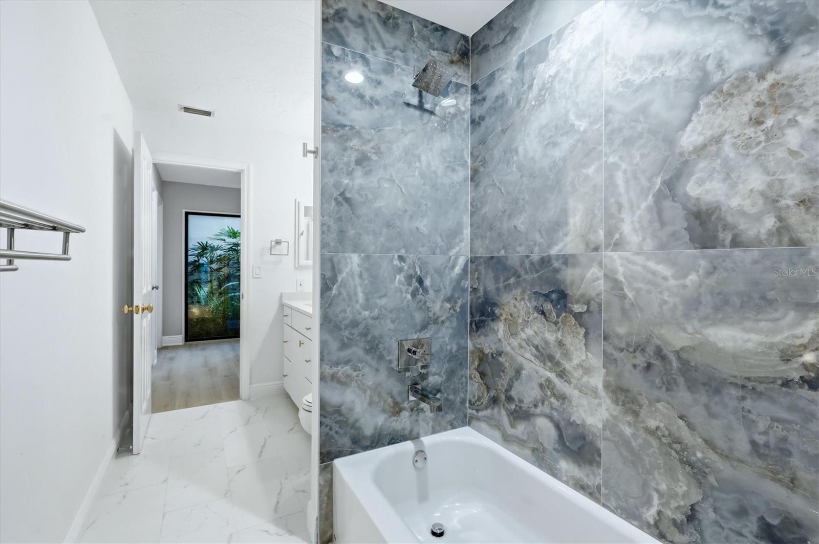 FOREST LAKES SOUTH - Residential