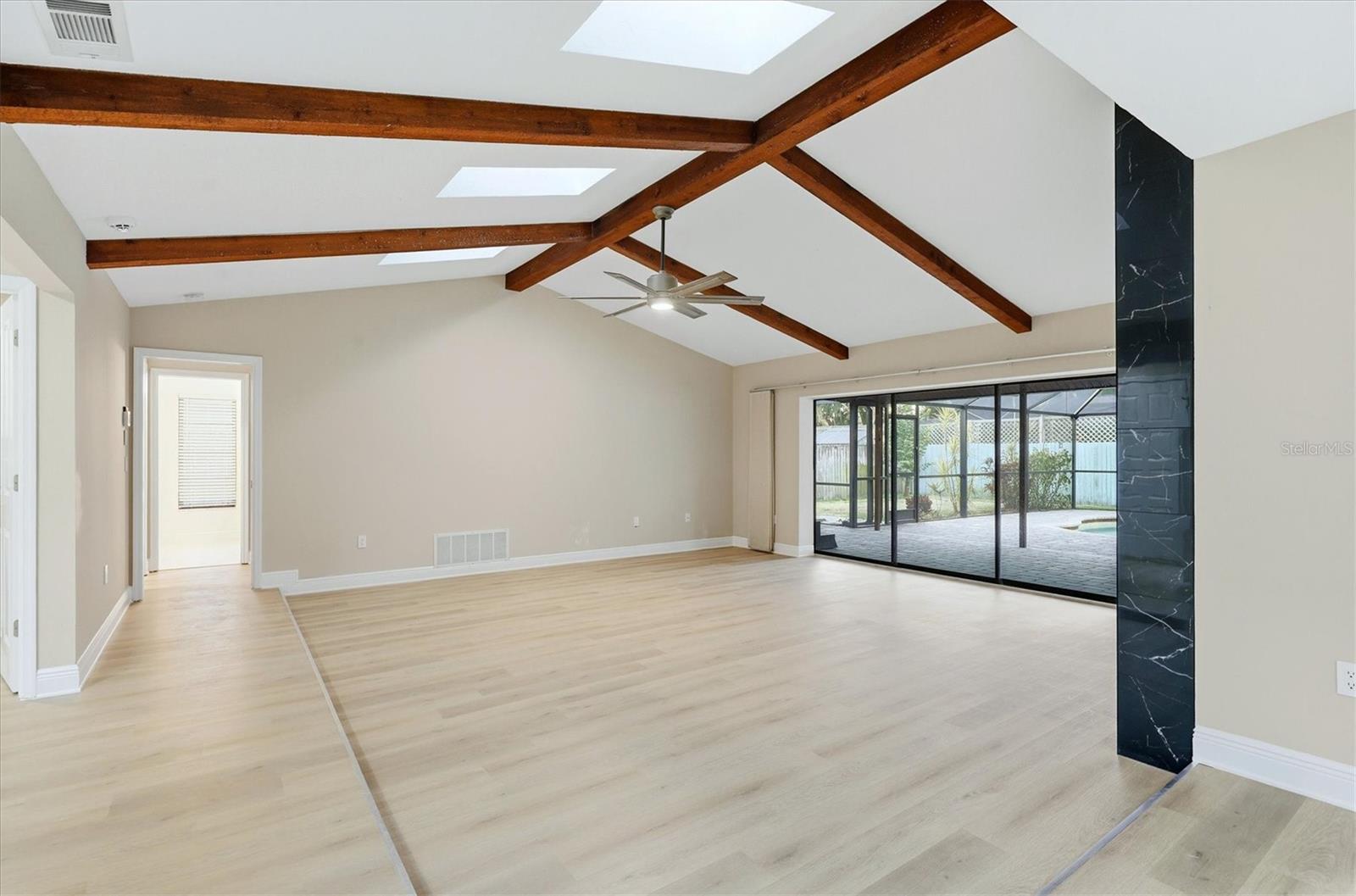 FOREST LAKES SOUTH - Residential